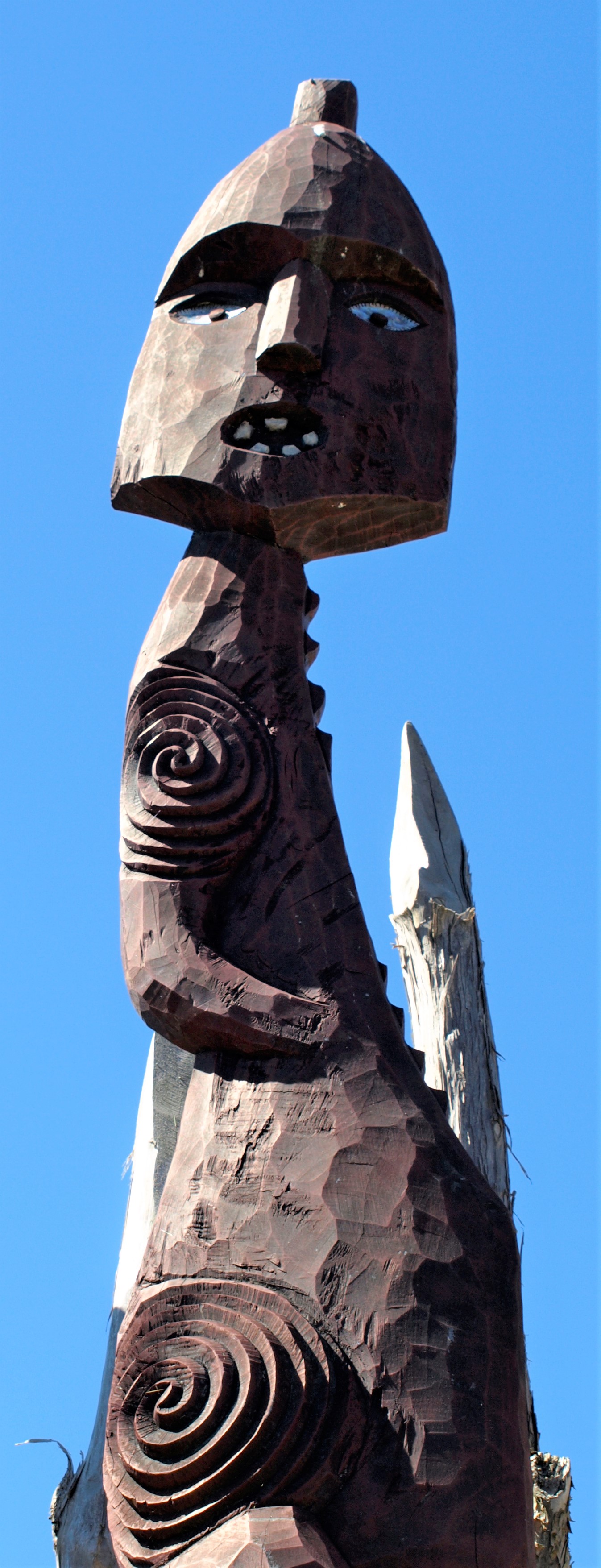 Maori pole - Hamilton Gardens